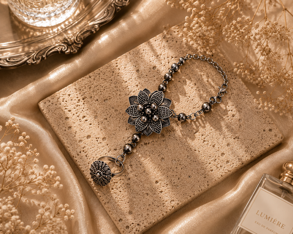 Noor Mahal Hand Harness